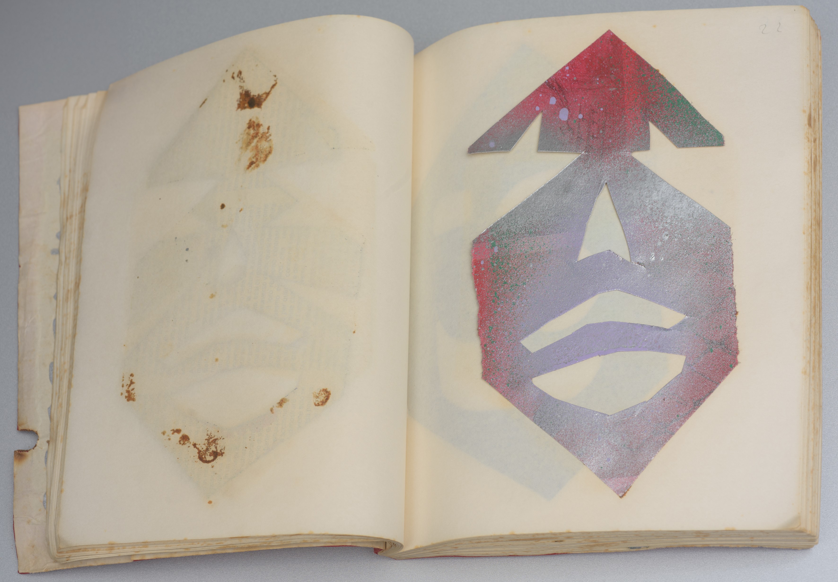 Alighiero Boetti - Libro rosso – Quaderno di lavoro con stencil e studi preparatori per la serie ...