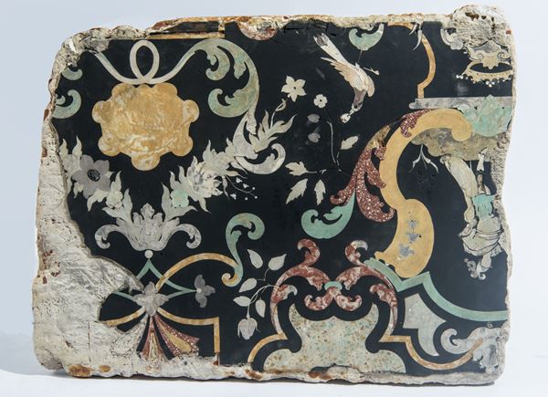 Frammento di ripiano in scaiola