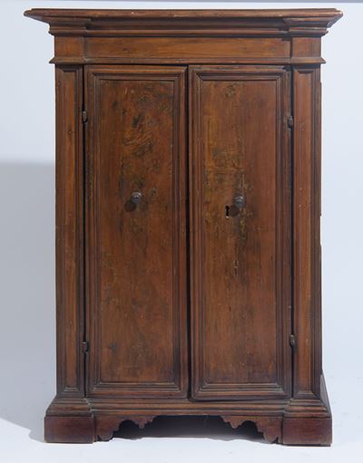 Stipo, legno di noce, Toscana, inizio XVII secolo