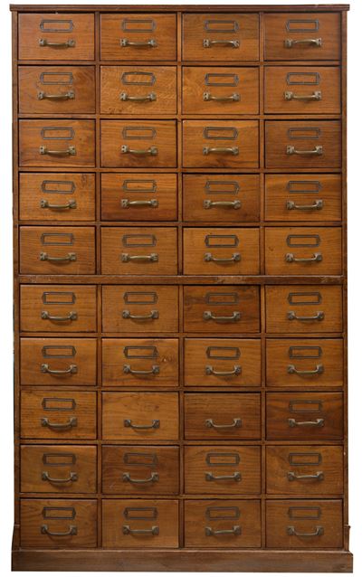 Cartoniera, legno di rovere, Italia, inizio del XX secolo, 40 cassetti