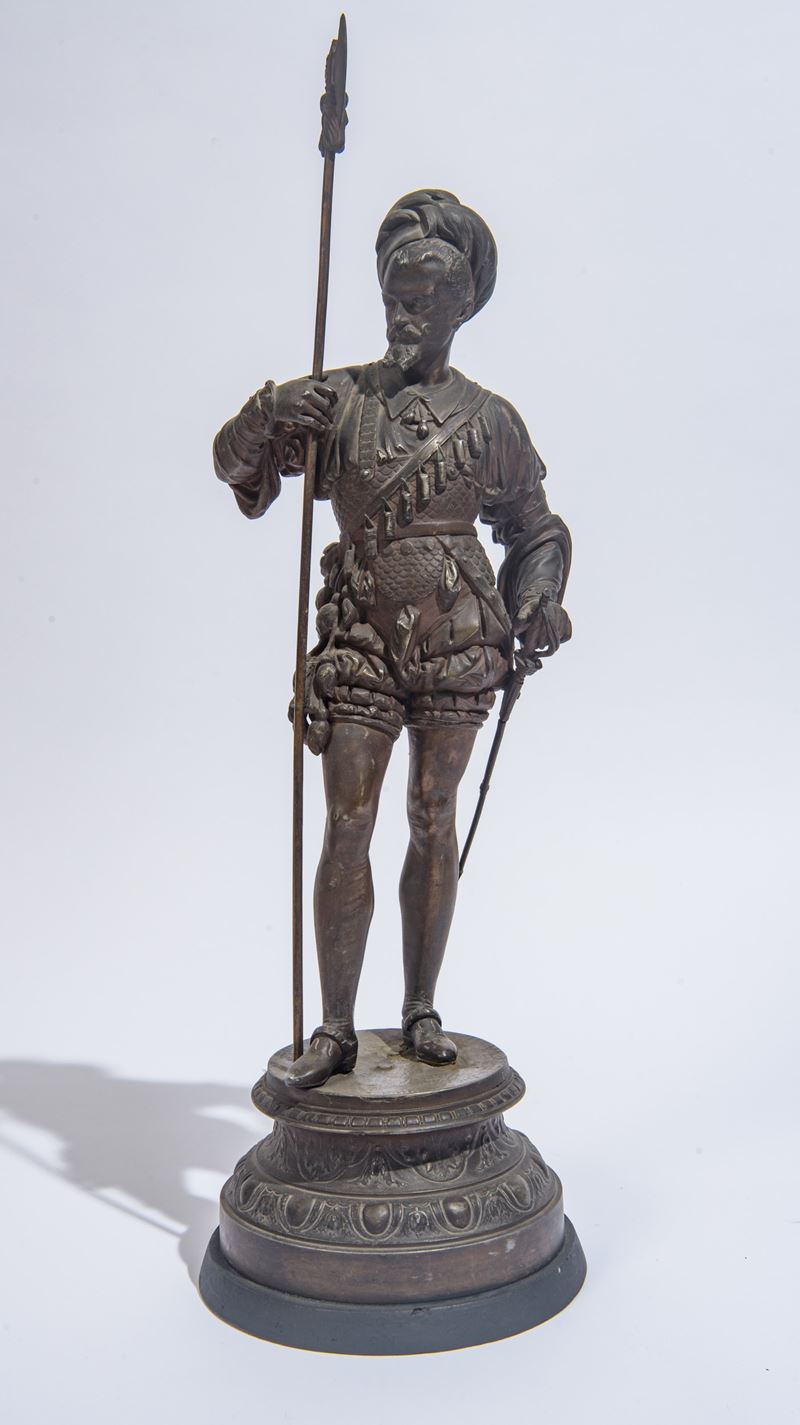 XIX secolo, Scultura raffigurante armigero in metallo brunito
