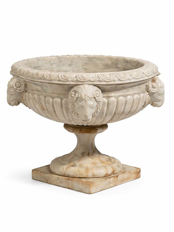 Vaschetta   (Italia, inizio XIX secolo)  - marmo bianco - Asta Fine Art - DAMS Casa d'Aste