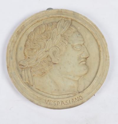 Medaglione, marmo bianco di Carrara, circonferenza 42 cm, Italia, periodo Gran Tour, seconda metà...