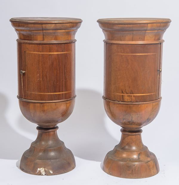 Coppia di basamenti a cilindro