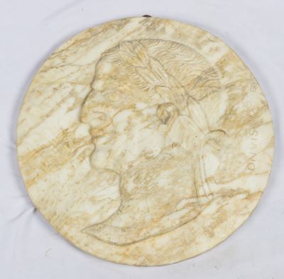 Medaglione in marmo bianco calacatta, Italia, Gran Tour, seconda metà del XIX secolo