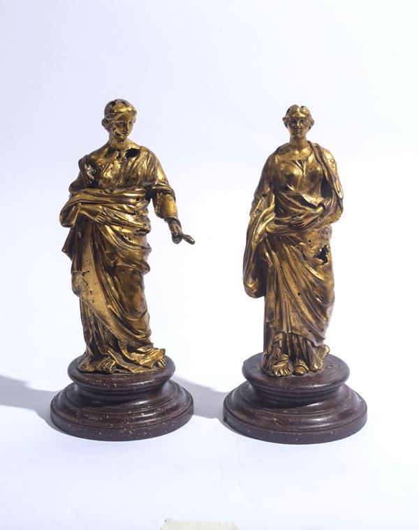 François Dusquenoy - Due sculture raffiguranti "La Prudenza" e "La Carità"