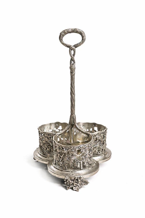 Victoria Sheffield Collection - Portabottiglie trilobato  (Prima metà XX secolo)  - Asta House Sale - Arredi ed oggetti d'arte da una collezione romana - Asta Web Live - DAMS Casa d'Aste