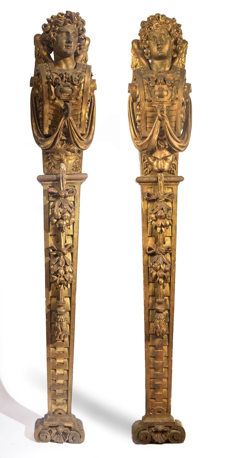 Imponente coppia di telamoni architettonici