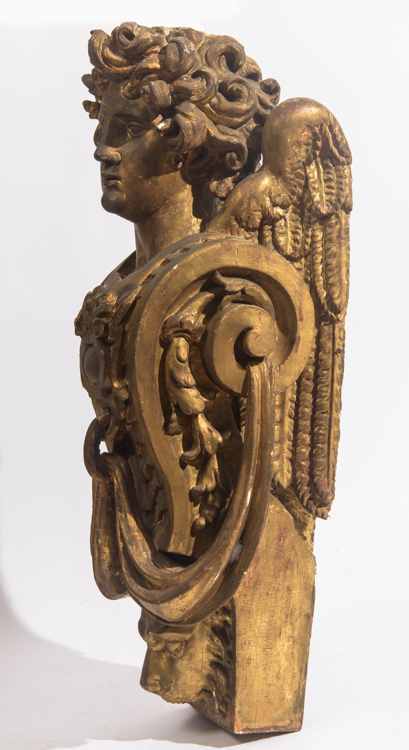 Imponente coppia di telamoni architettonici