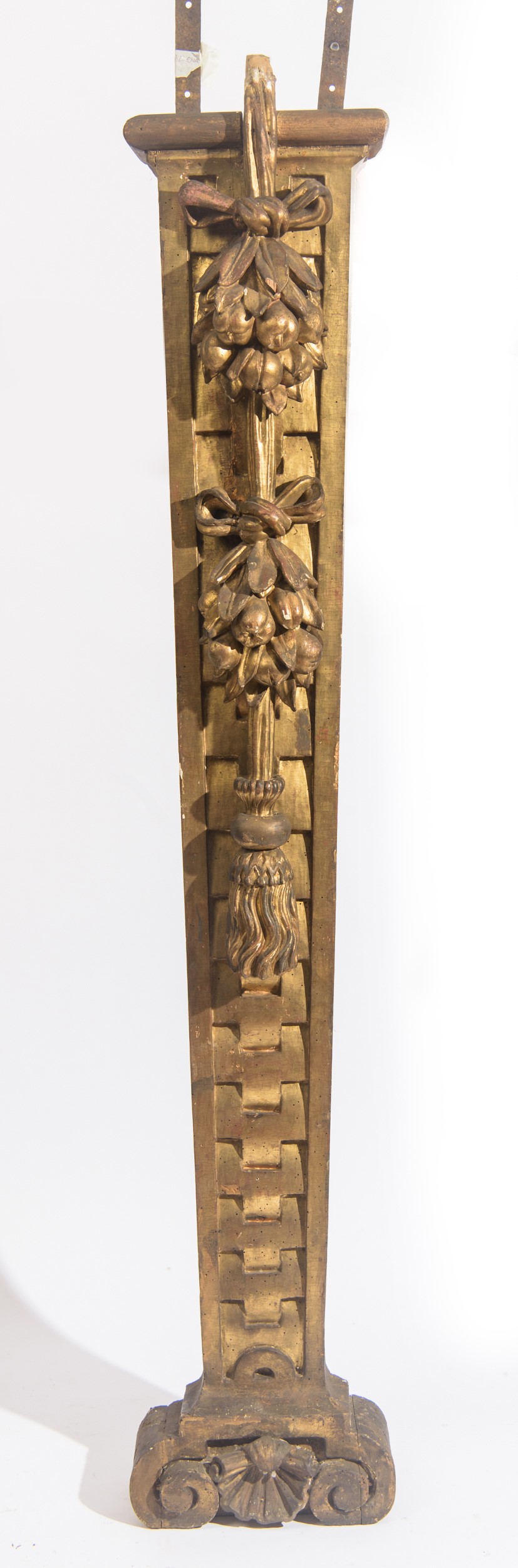 Imponente coppia di telamoni architettonici