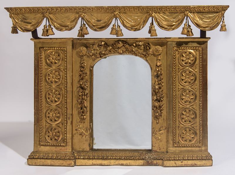 Raffinata specchiera