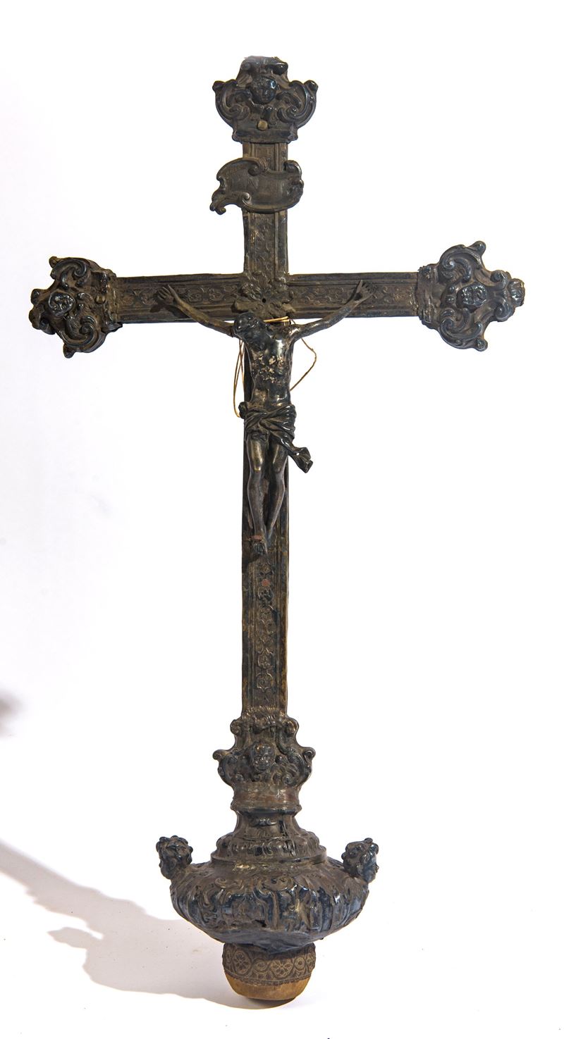 Croce astile in lamina d'argento