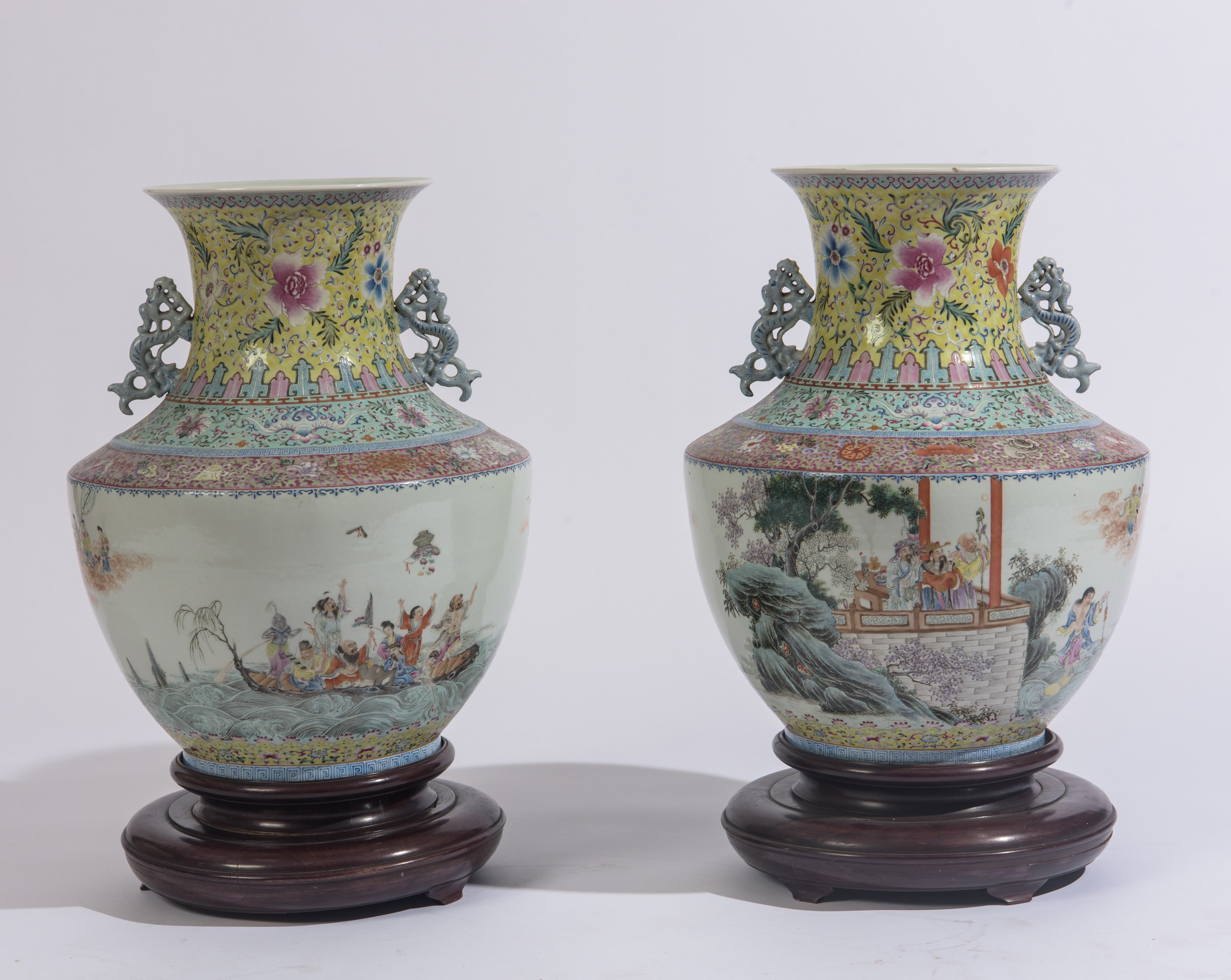 Coppia di vasi cinesi a corpo globulare