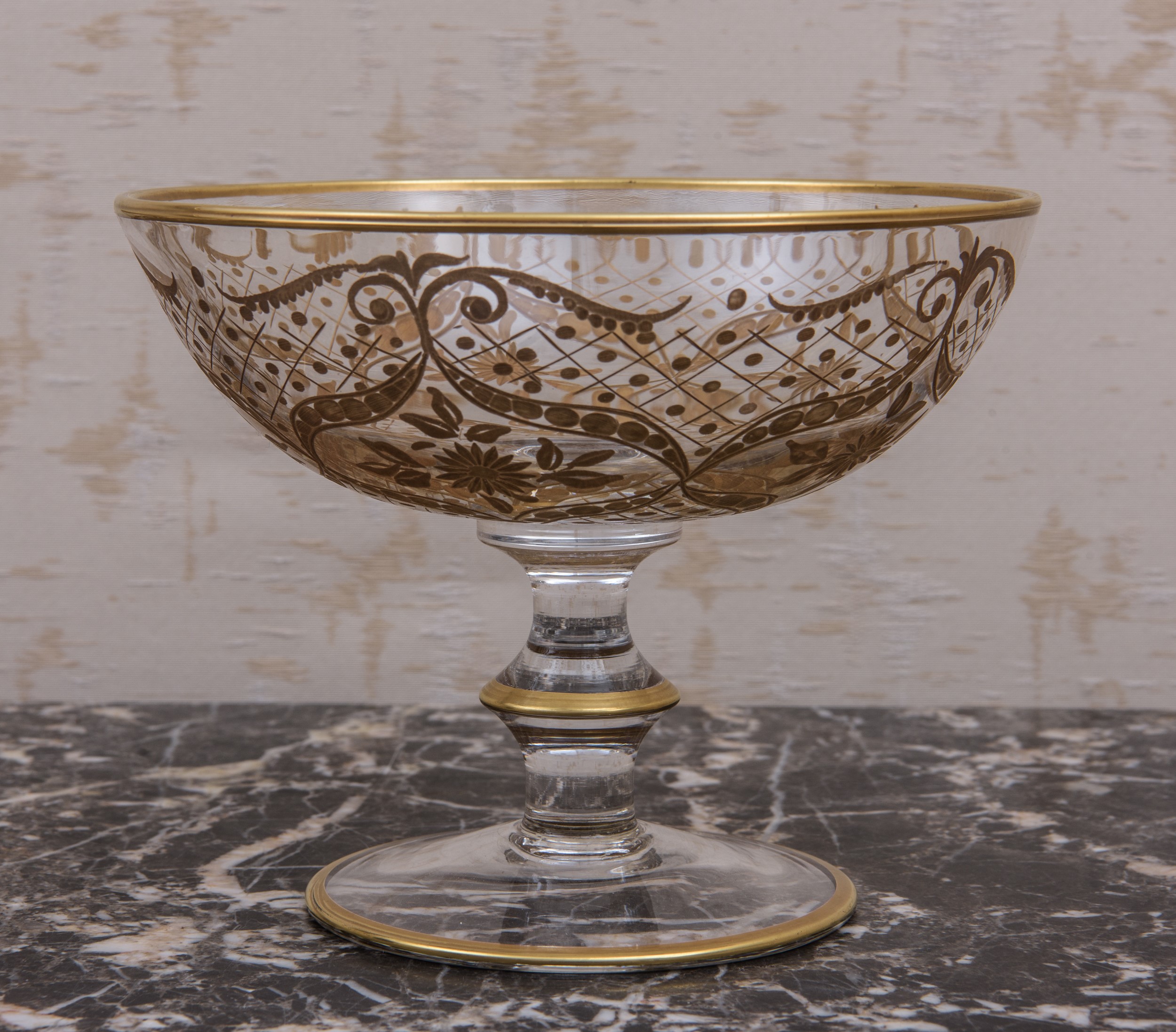 Coppia di vaschette in cristallo decorato, XX secolo
