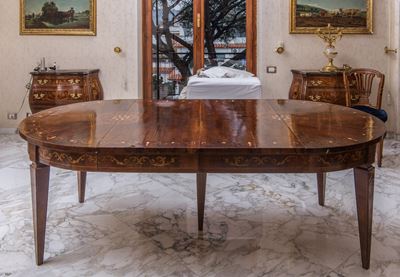 Tavolo rotondo in mogano, Italia, fine XIX - inizio XX secolo