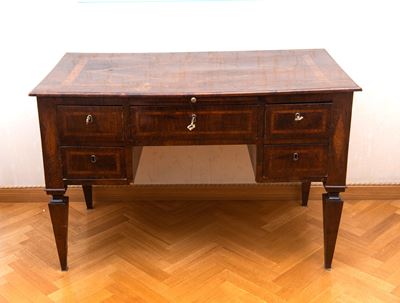 Scrivania in legno massello, Italia, fine XVIII secolo