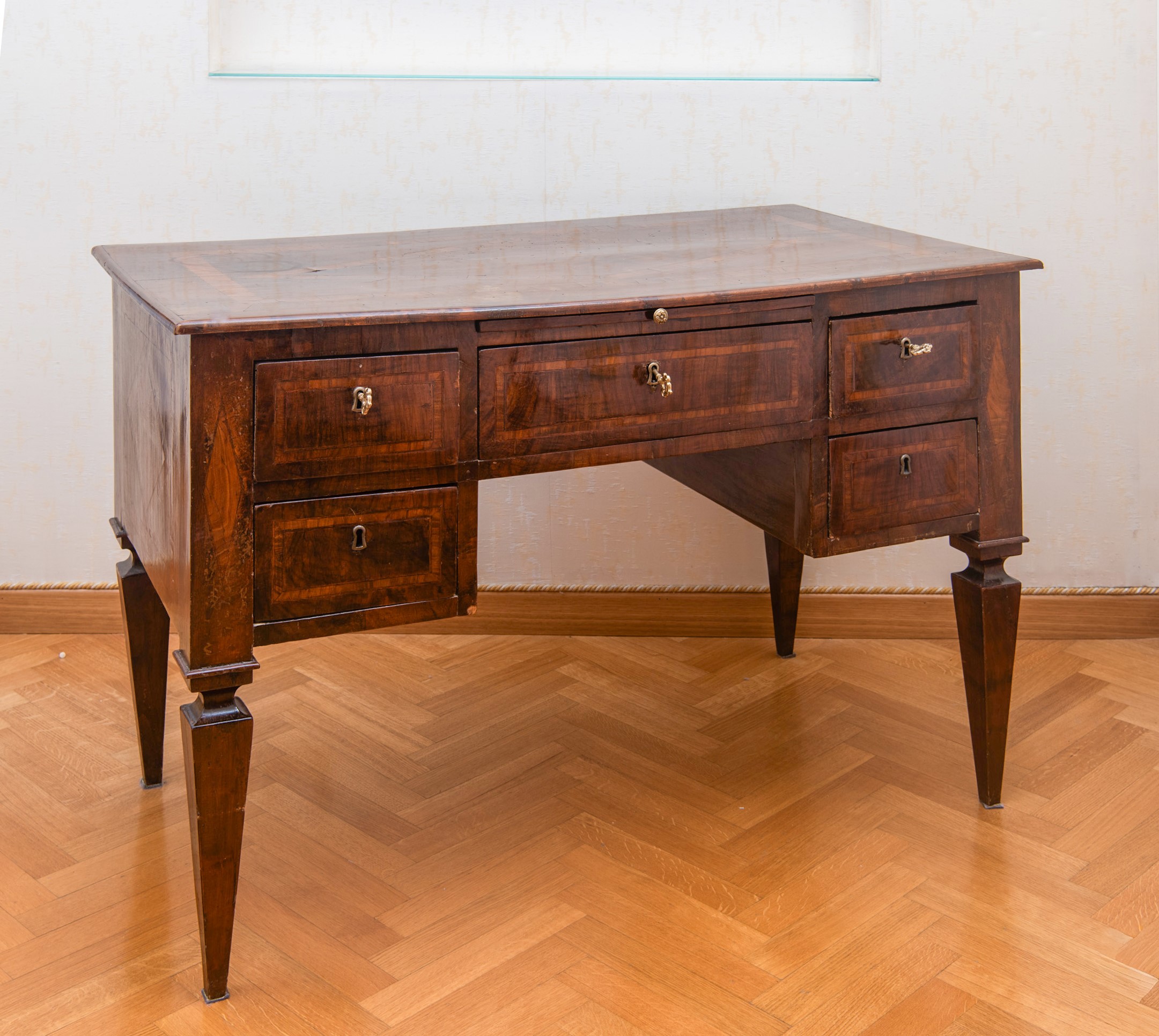 Scrivania in legno massello, Italia, fine XVIII secolo