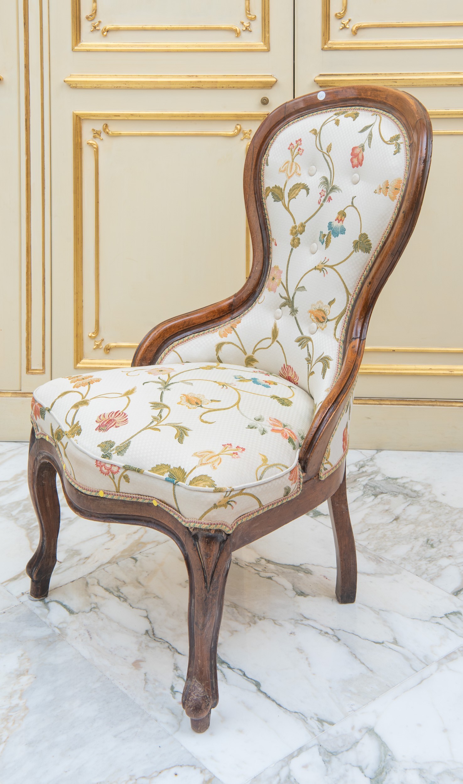 Poltroncina Luigi Filippo, legno di noce, fine XIX secolo