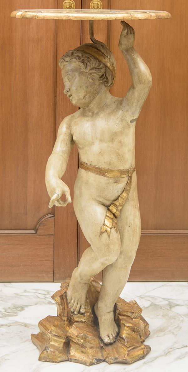 Tavolino con base a forma di putto