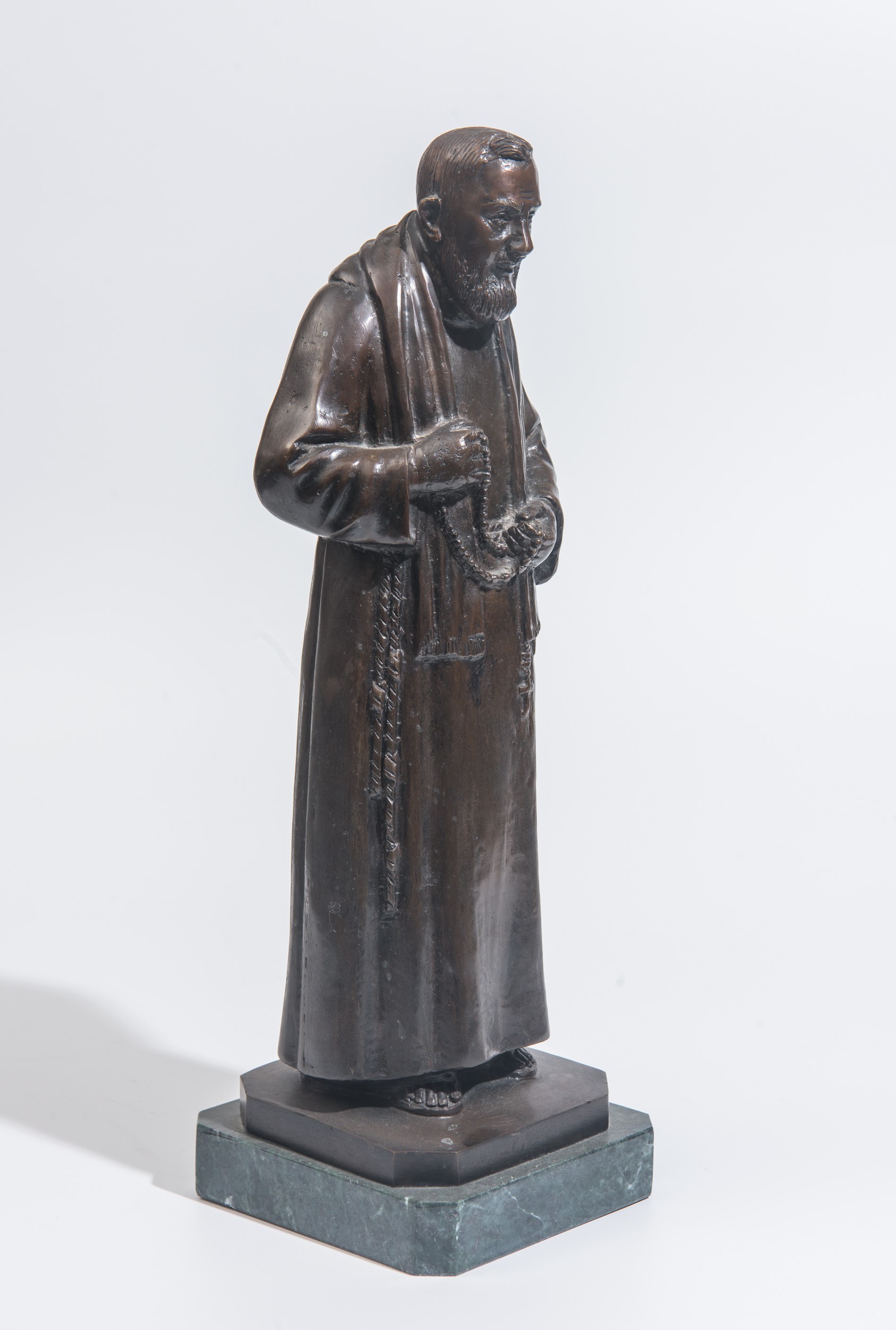 De Santis, Statua in bronzo di figura religiosa
