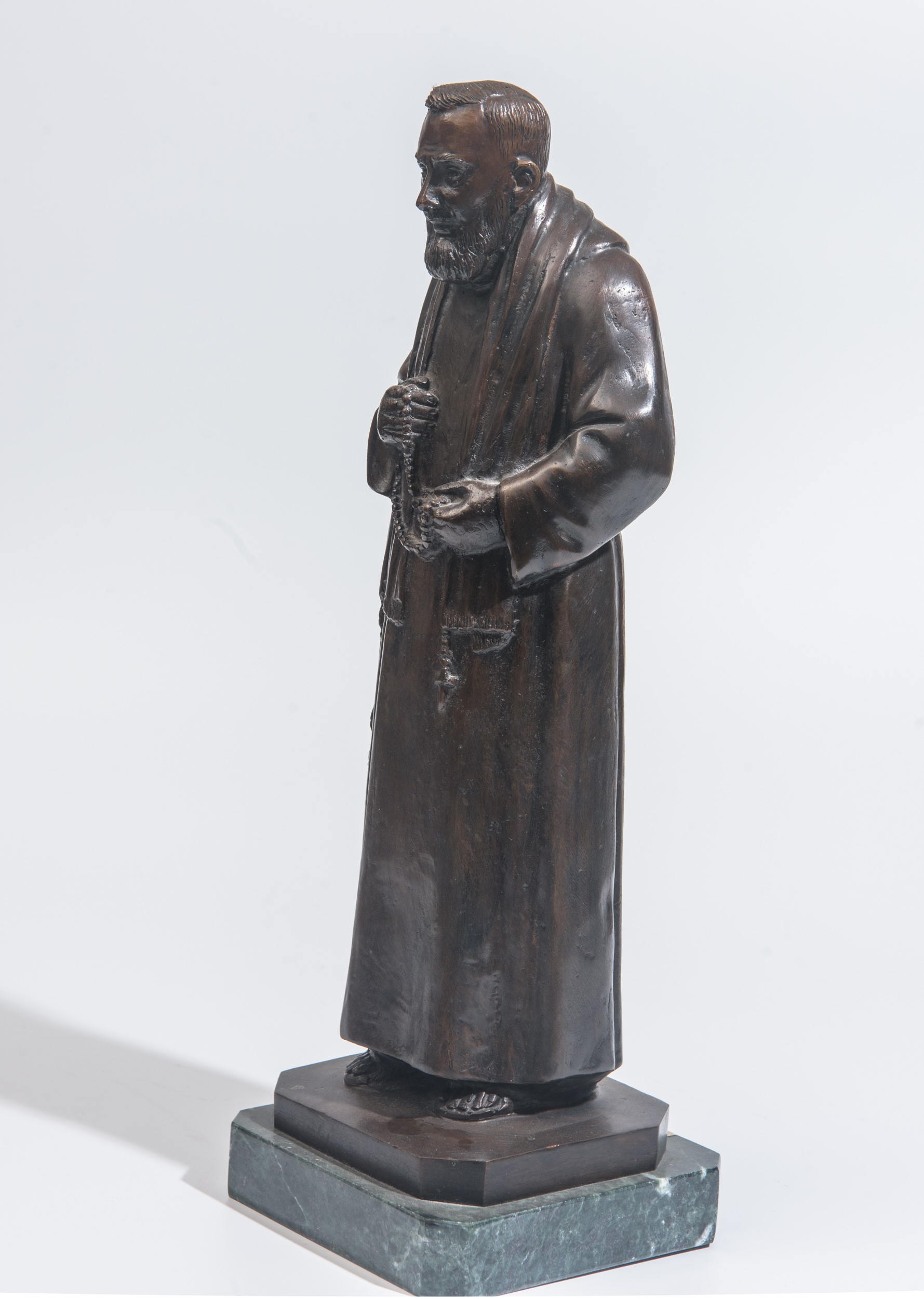 De Santis, Statua in bronzo di figura religiosa