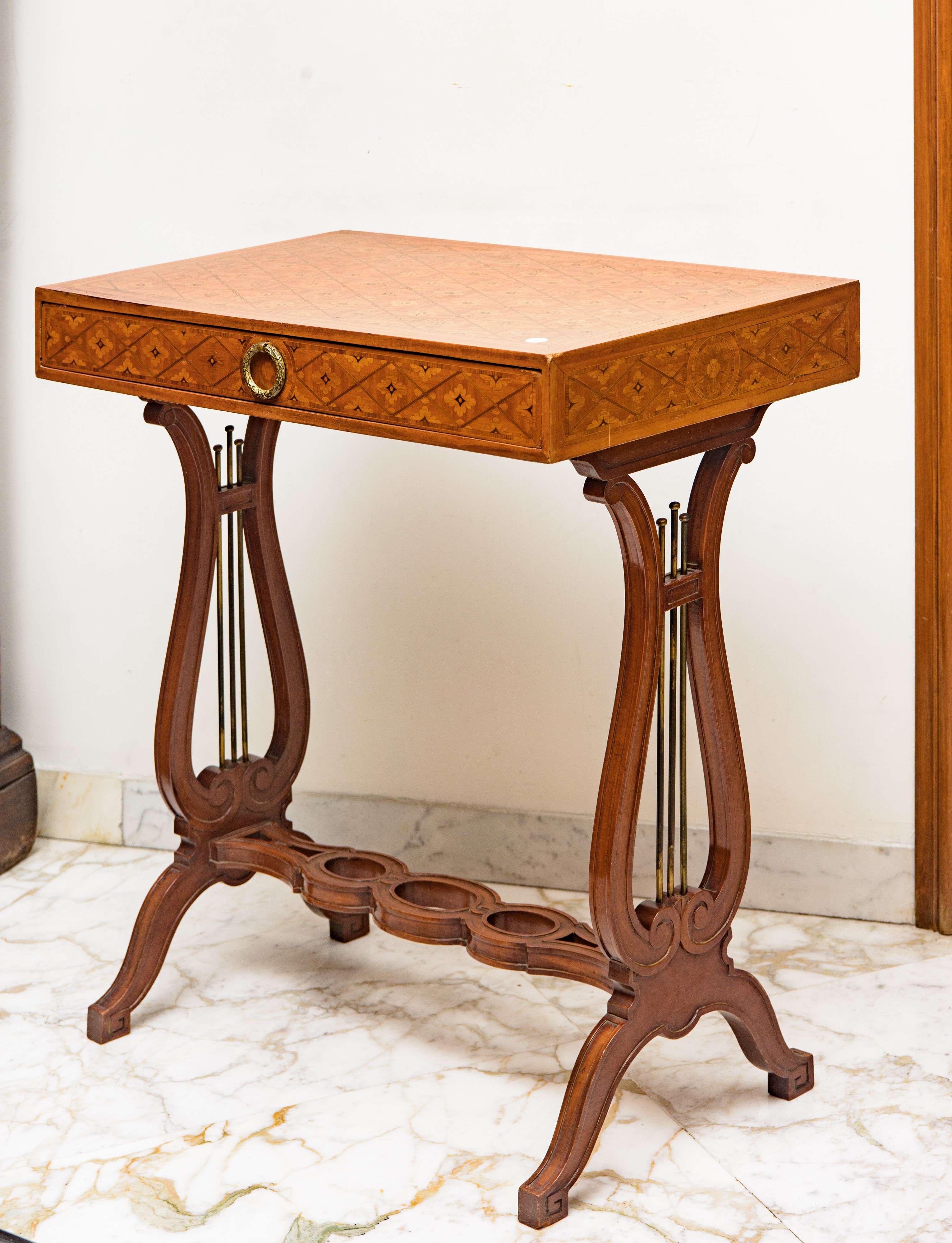 Tavolino da parete in stile neoclassico, legno massello, Italia, fine XIX secolo