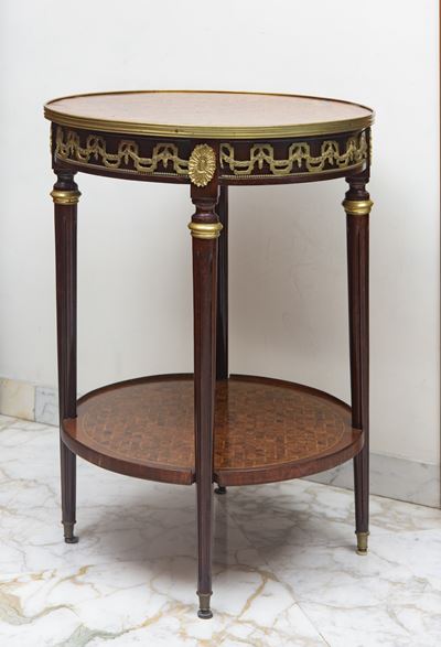 Tavolino tondo, legno massello e marmo, Francia, Napoleone III, fine XIX secolo