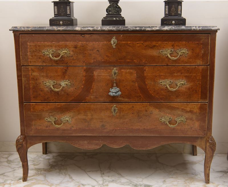 Comò a tre cassetti