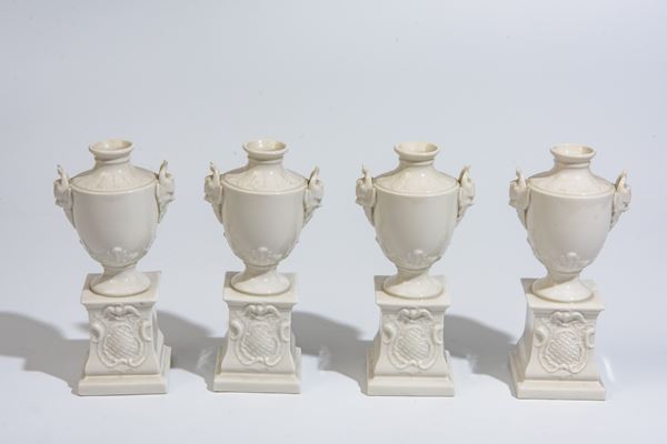 Quattro anfore in ceramica