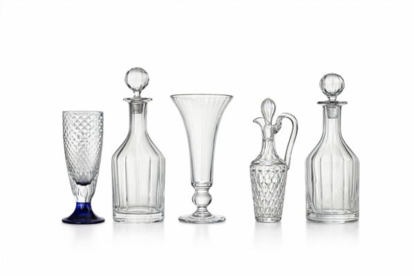 Lotto di 16 oggetti in vetro