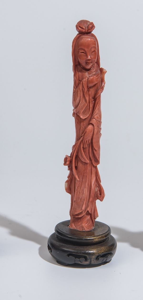 Guanyin in corallo rosso