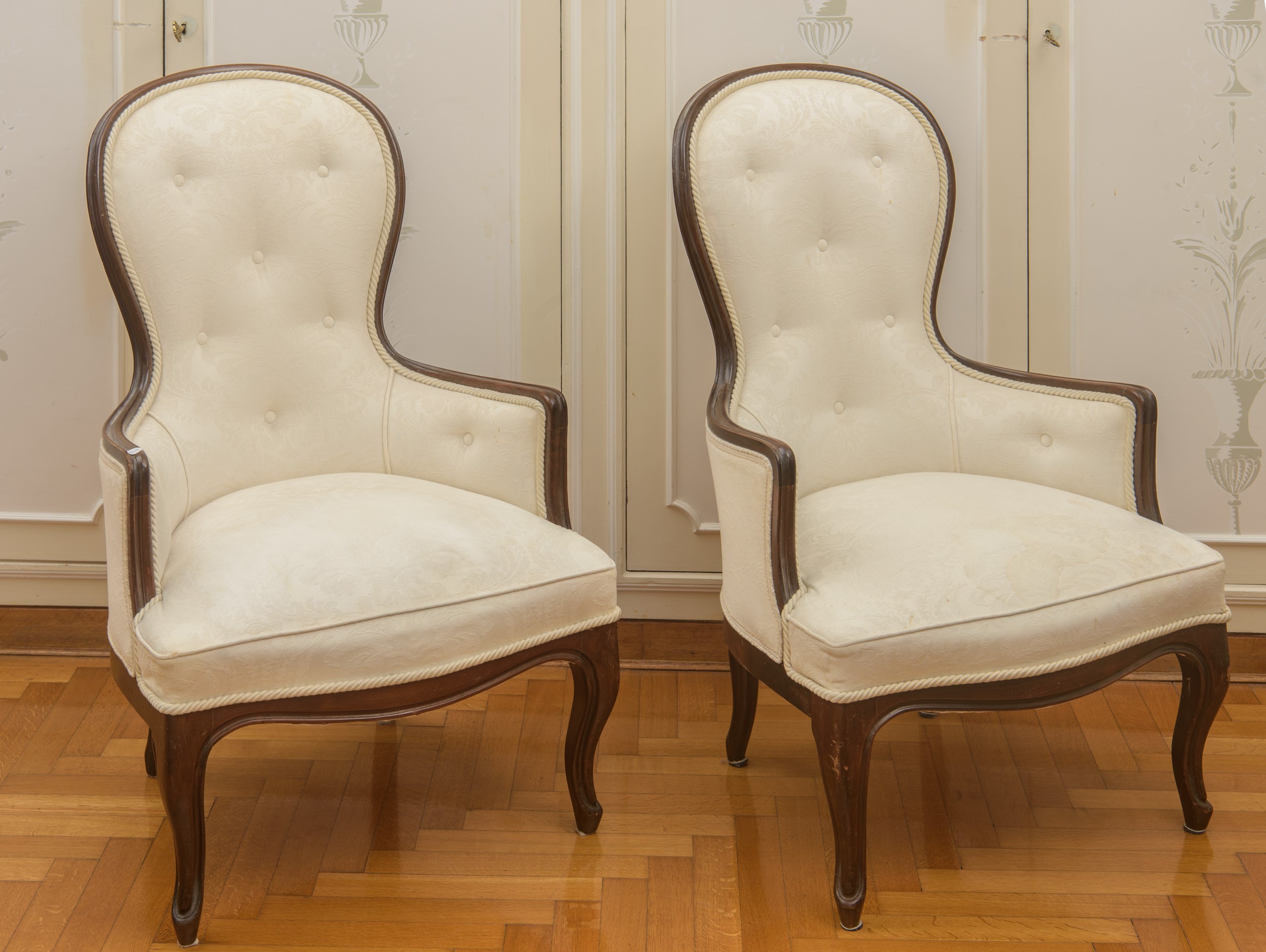 Tre poltrone da salotto Luigi Filippo