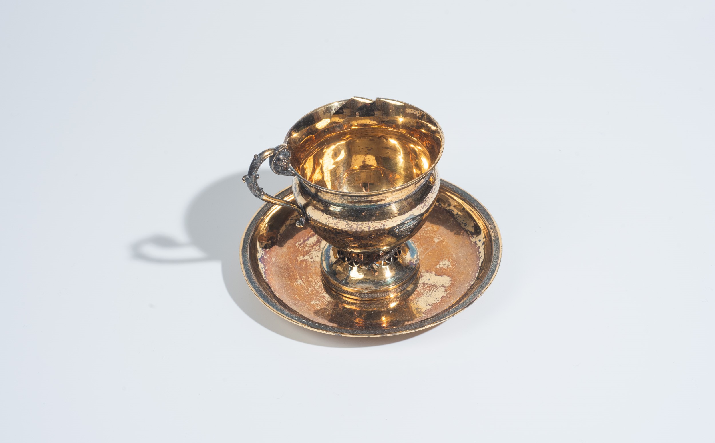 Piatto con tazzina in argento