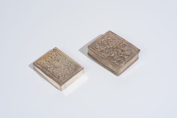 Due scatoline in metallo argentato