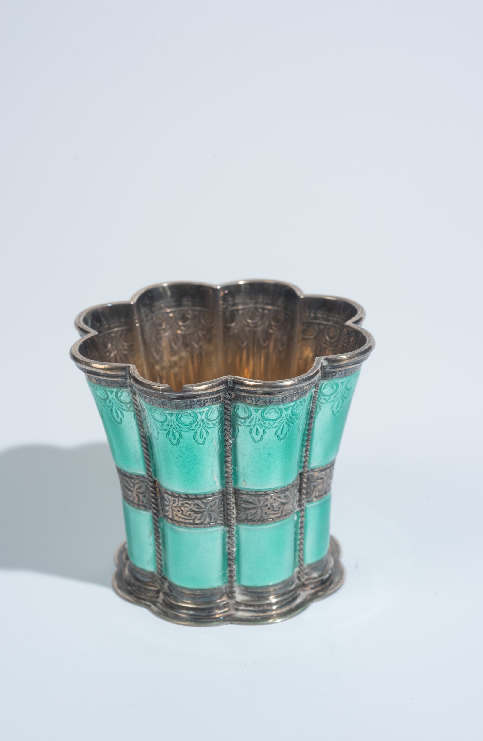 Tre scatole e un vasetto in argento e malachite