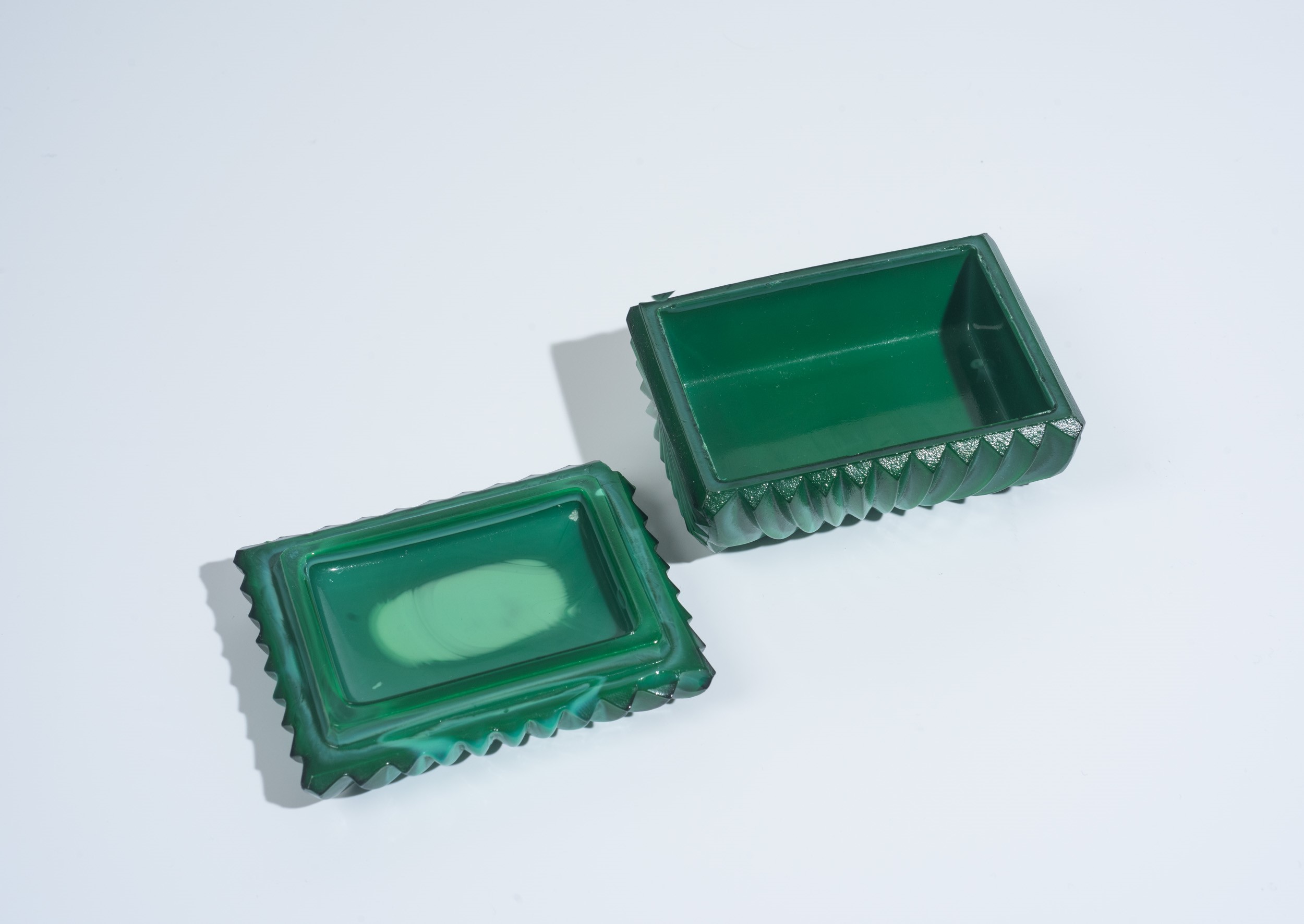 Tre scatole e un vasetto in argento e malachite