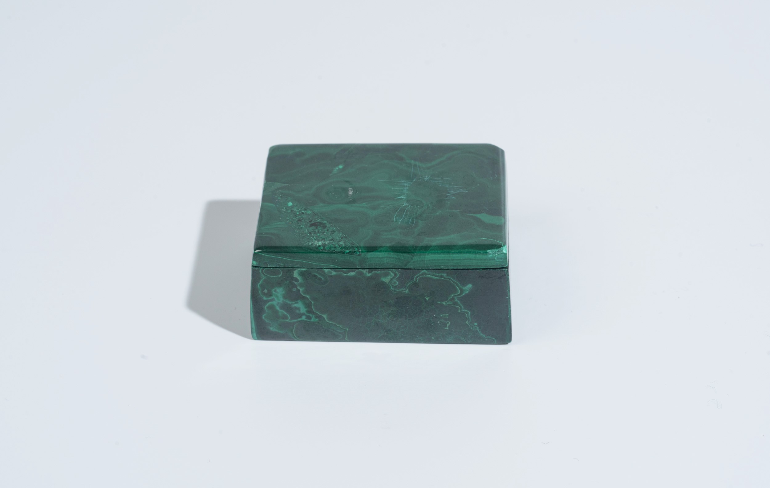 Tre scatole e un vasetto in argento e malachite