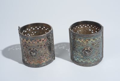 Manifattura nordafricana, Coppia di bracciali in argento