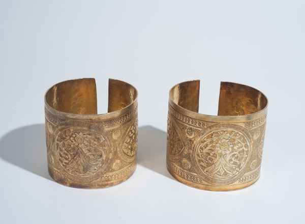 Coppia di bracciali in argento