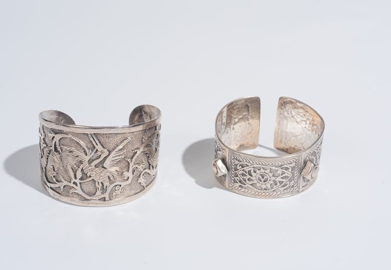 Coppia di bracciali in argento, manifattura nordafricana, XX secolo