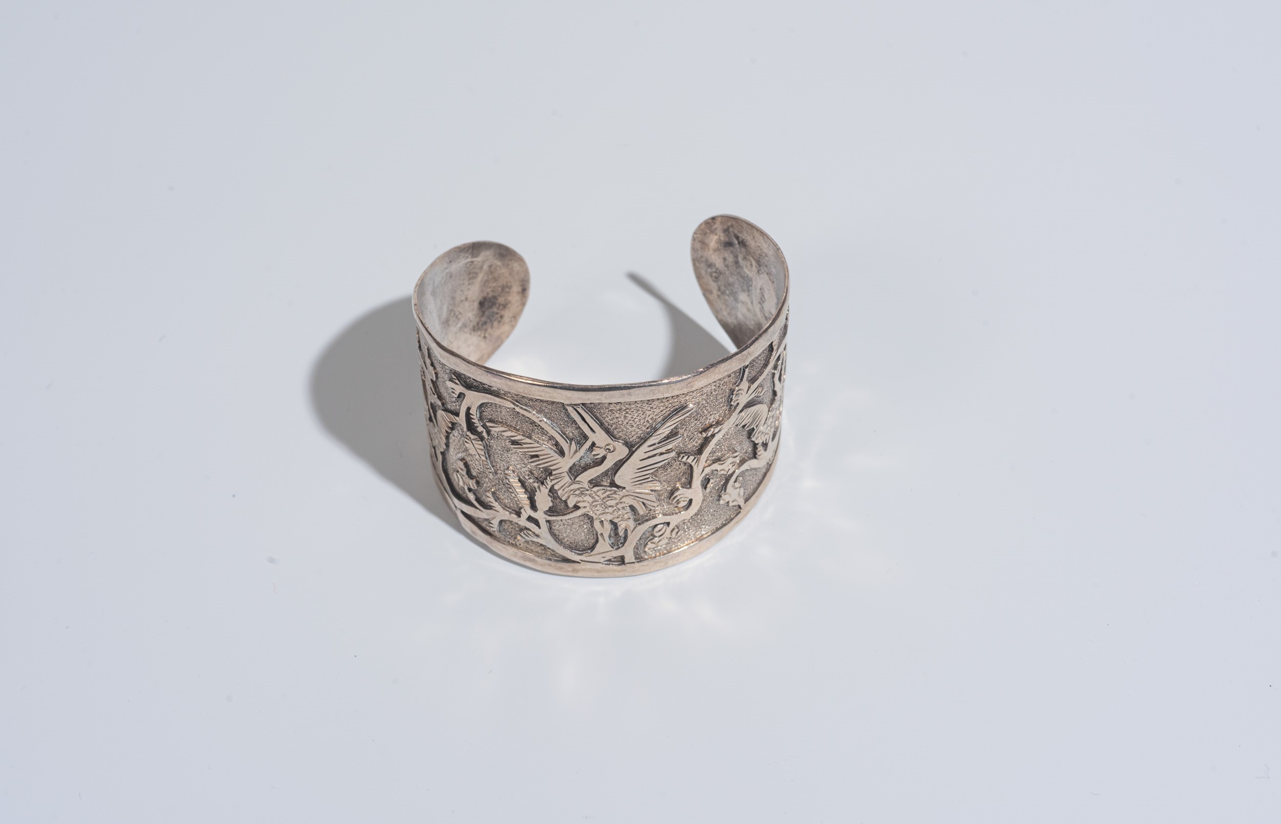 Coppia di bracciali in argento, manifattura nordafricana, XX secolo