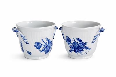 Royal Copenhagen, Lotto di due cachepot in porcellana