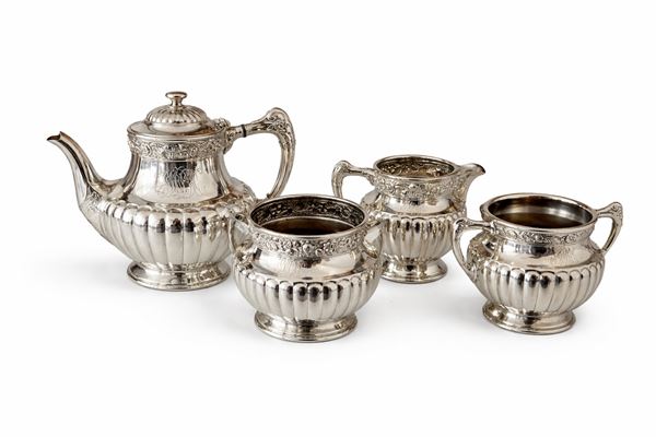 Lotto di elementi per servizio da tè