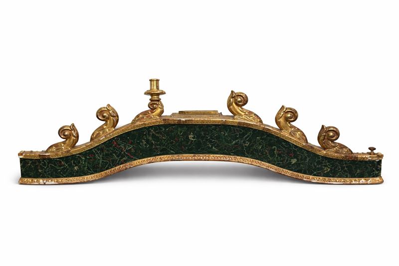 Coppia di fregi decorativi, adattati a candelieri, H. 60 x 150 cm