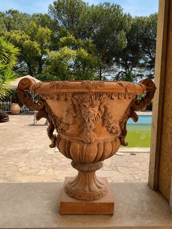 Coppia di vasi ornamentali
