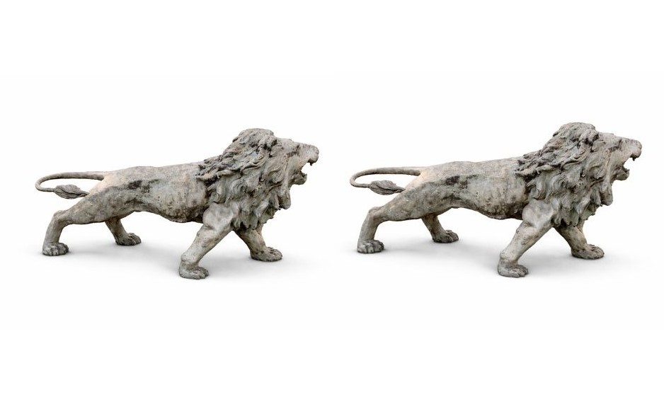 Coppia di sculture da giardino, Bronzo a tutto tondo raffiguranti leoni (inizio XX secolo)
