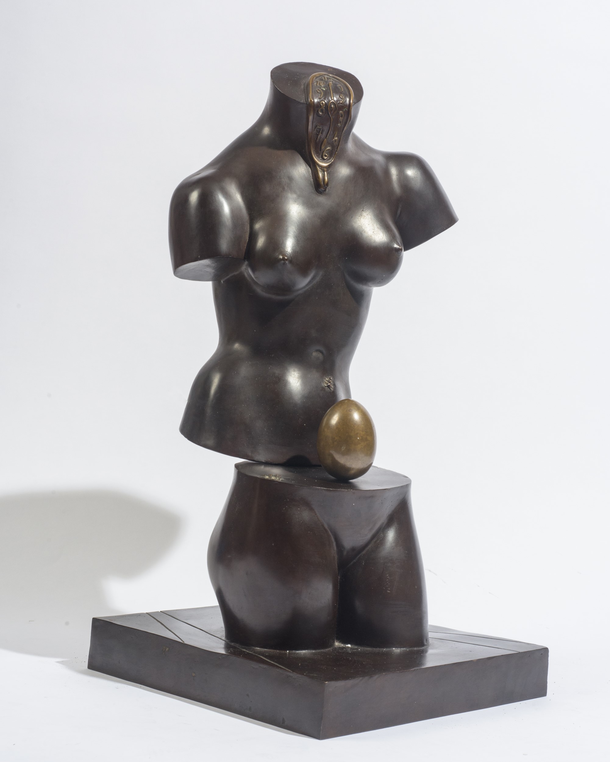 Salvador Dalì - Vénus spatiale, bronzo a patina marrone e dorata (1984)