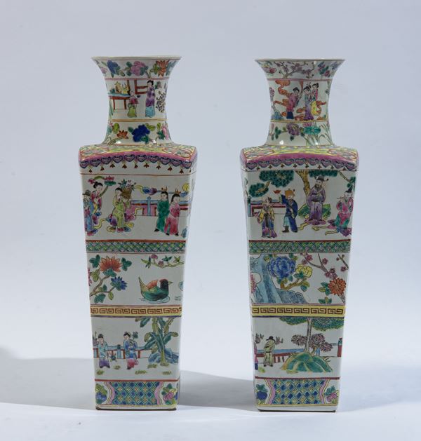 Coppia di vasi - Famiglia Rosa