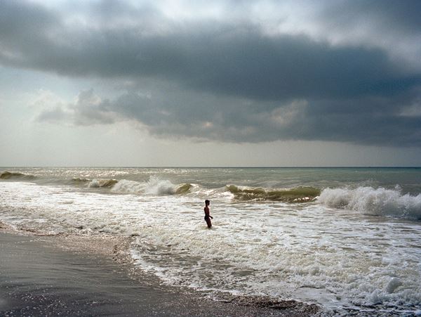 Fabrizio  Alzati - Boy on the beach