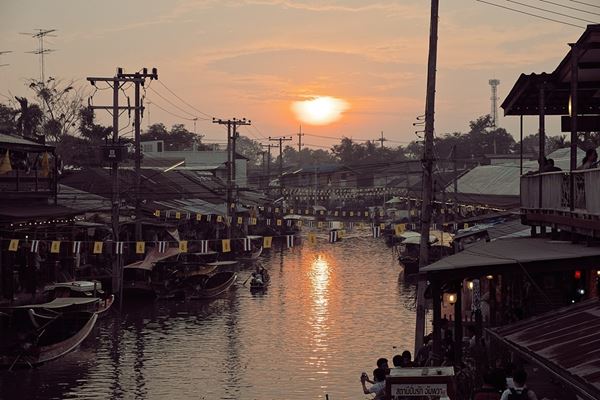 Teddy Marks - Sunset at Floating Market